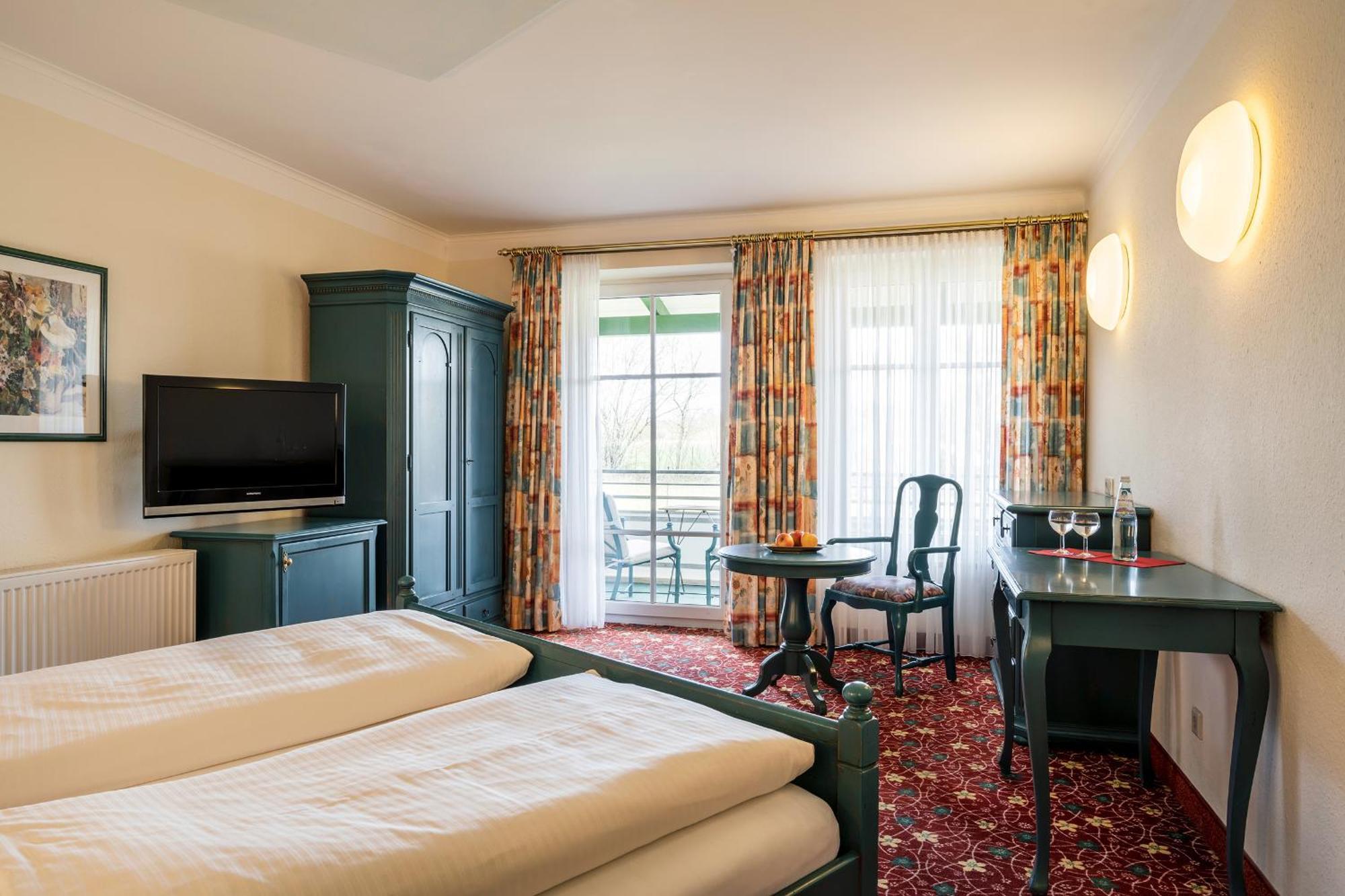Hotel Am Haslinger Hof Бад-Фюссинг Экстерьер фото
